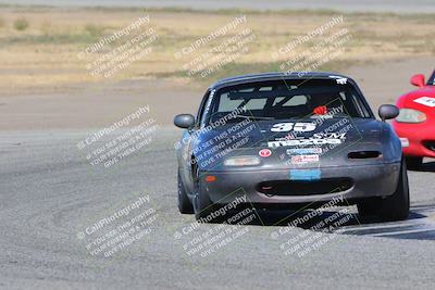 media/Oct-15-2023-CalClub SCCA (Sun) [[64237f672e]]/Group 4/Race/